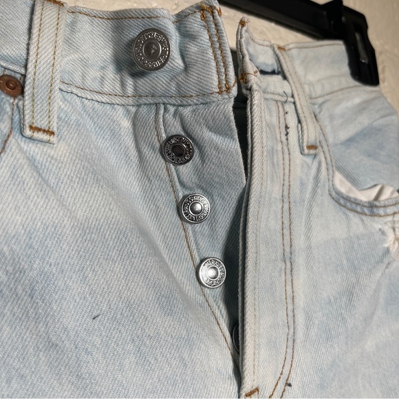 Women's LEVIS JEANS SMALL - Picture 6 of 8